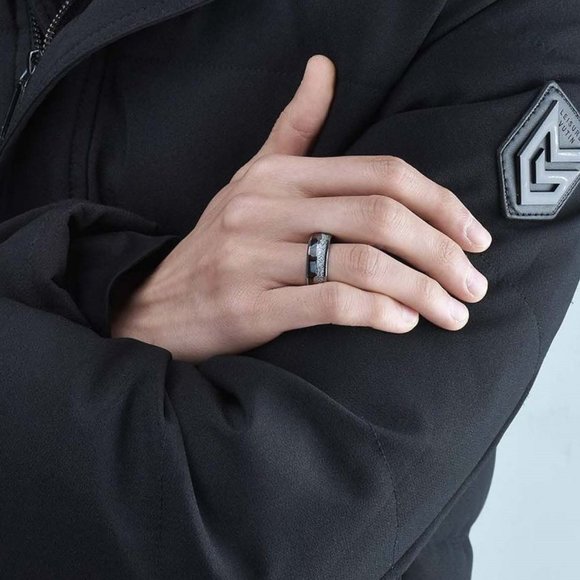 Hunter Koa Wood Tungsten Carbine Men's Ring - Picture 6 of 9